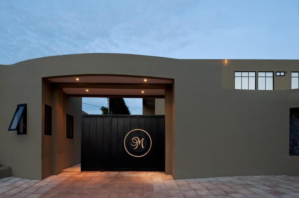 Villa Monticello Boutique Hotel Accra Exterior photo